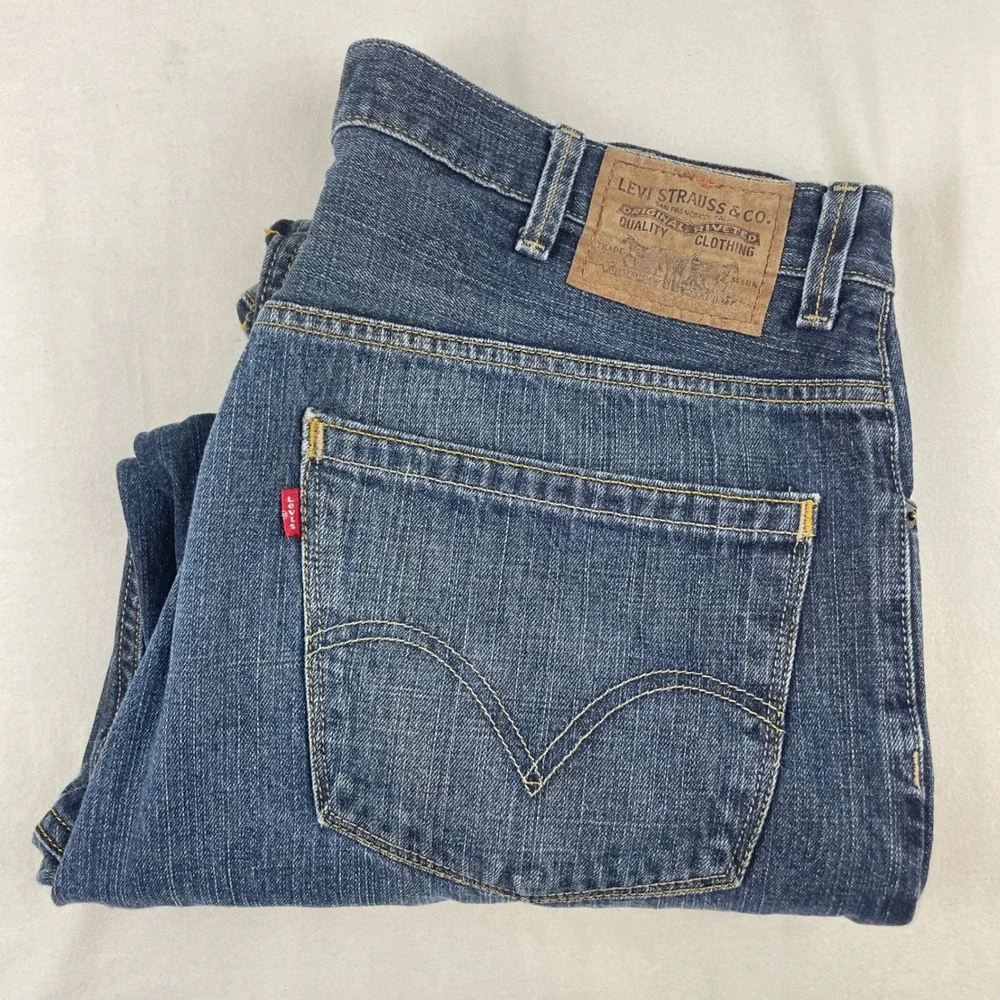 Levis 559 Relaxed Straight Jeans Mens 40x30 Medium Wash Blue Denim 0568